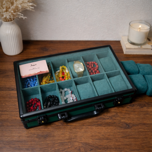 Luxurious green box for rosaries and watches