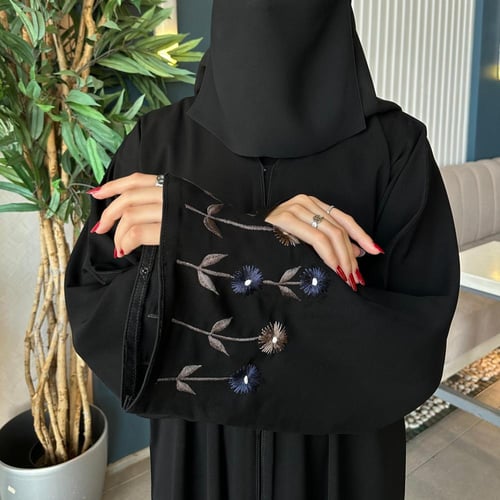 عبايه ملكي عادي تطريز