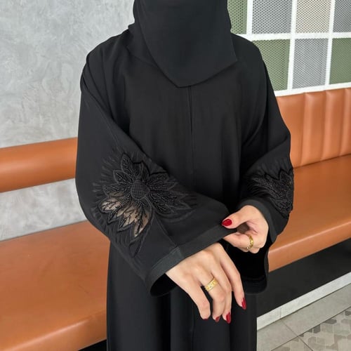 "عباية نص كلوش فخمة ومريحة انترنت"