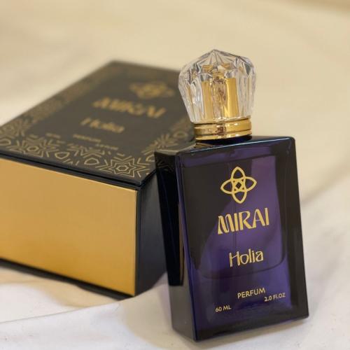 عطر HOLIA