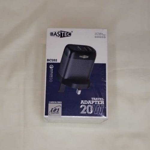 شاحن جداري سريع بمنفذين BASTEC