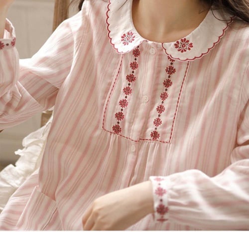 بيجاما قطنية مطرزة يدوياً