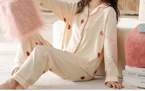 بيجامة قطنية مثالية للنساء الحوامل والمزيد