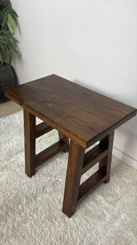 طاولة جانبية كلاسيكية #17