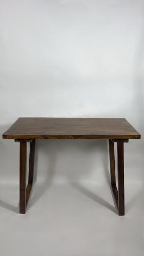 مكتب الدراسة اللطيف #42