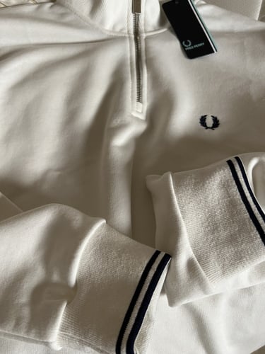 بلوفر فريد بيري