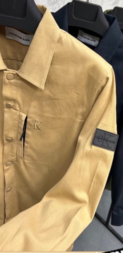 قميص Calvin Klein