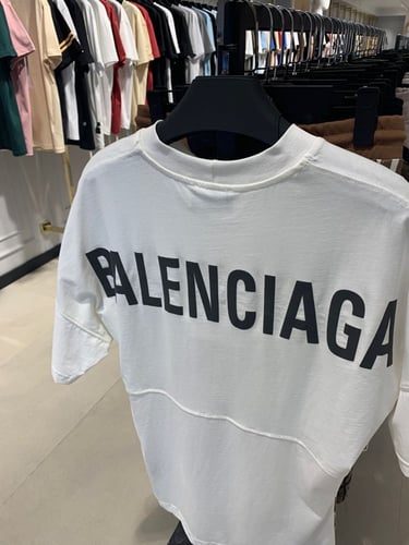 تيشرت بالنسياقا اوفر سايز