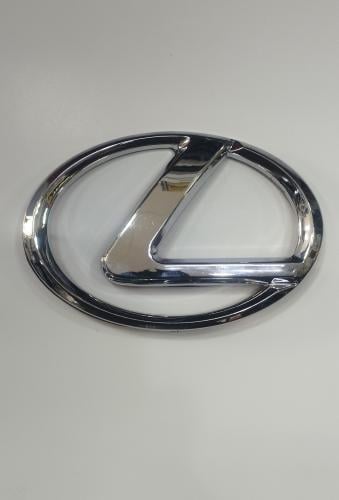 علامة لكزس كبير العرض 11ونص سنتمتر الطول 7سنتمتر