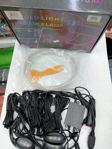 ليدات داخليه لإضاءة جميع أركان السياره وبالابواب