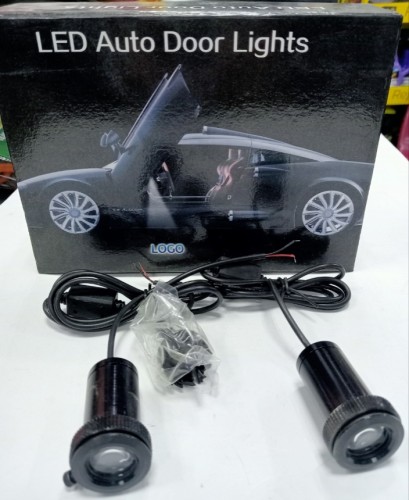 بروجكتور لإضاءة أبواب السيارة