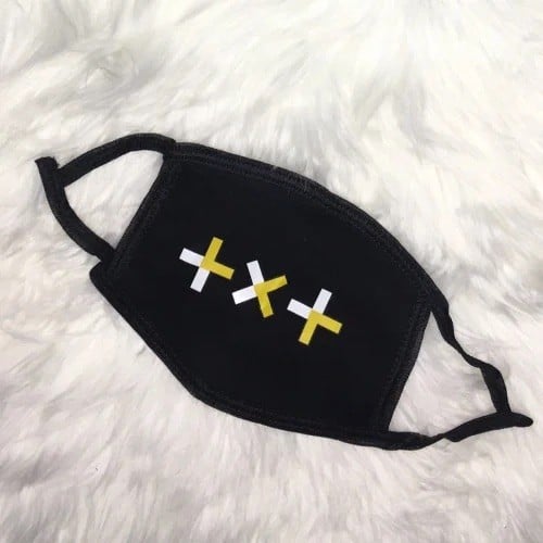 كمامة تمورو باي توقيذر TXT Face Mask
