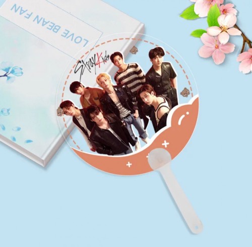 مروحة يدوية لفرقة ستراي كيدز Stray Kids Hand Fan