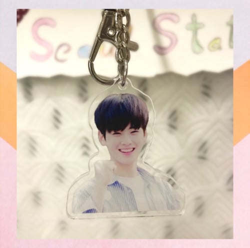 ميدالية تشا اونو Cha Eunwoo Keychain