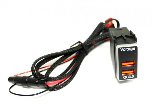 شاحن USB نيسان سريع ثنائي