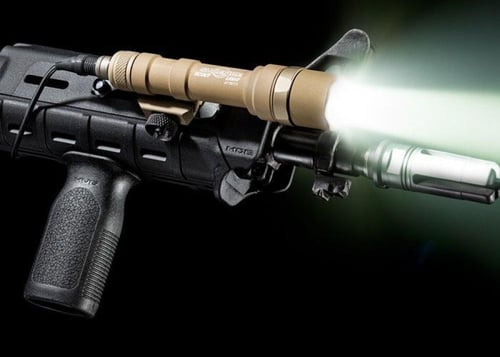 كشاف بكاتيني SureFire M300A-Black 400 Lumens