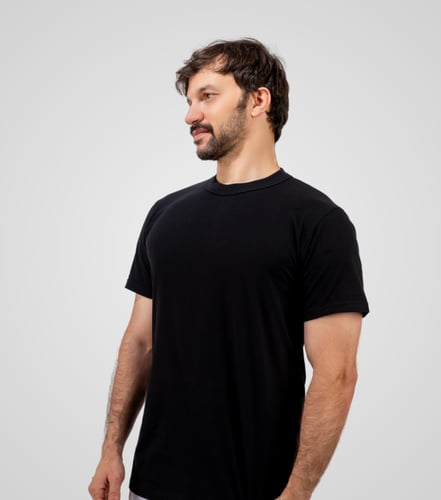 فنيلة داخلية رجالية قطن دائري لون أسود ( من شادن )