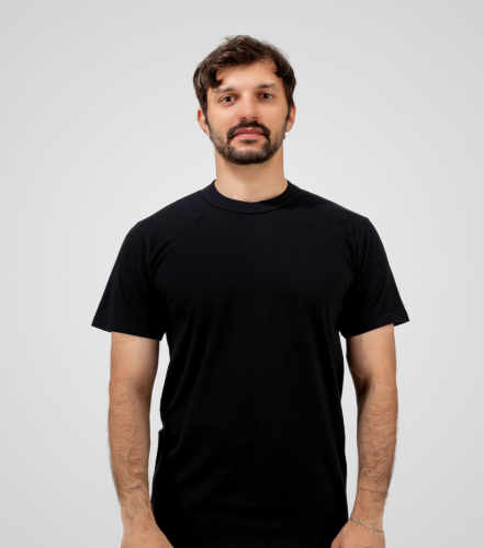 فنيلة داخلية رجالية قطن دائري لون أسود ( من شادن )