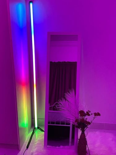 اضاءة زاوية لتغيير مودك وأضاءة متعددة