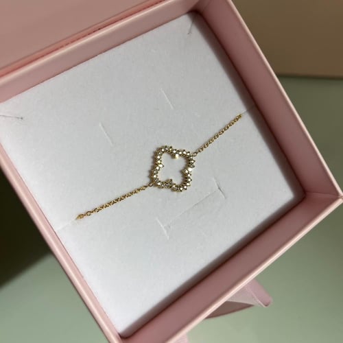 اسوارة لايرا