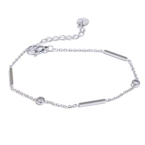 اسوارة لوري-فضي