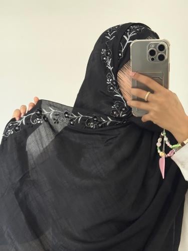 طرحة ايمان لينن لون اسود