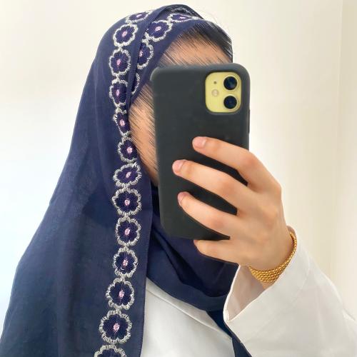 طرحة نجود لينن لون كحلي