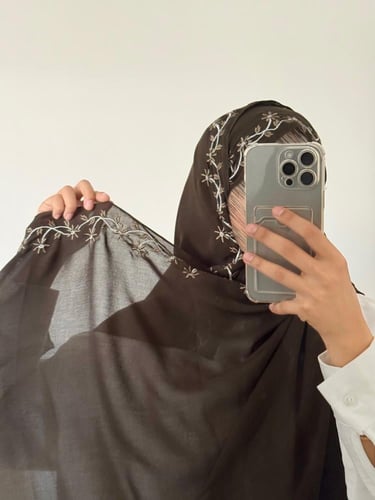 طرحة ولاء ليزر لون زيتي