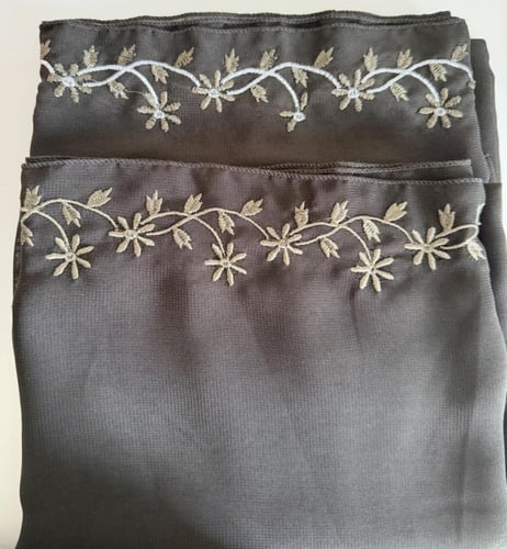 طرحة ولاء ليزر لون زيتي