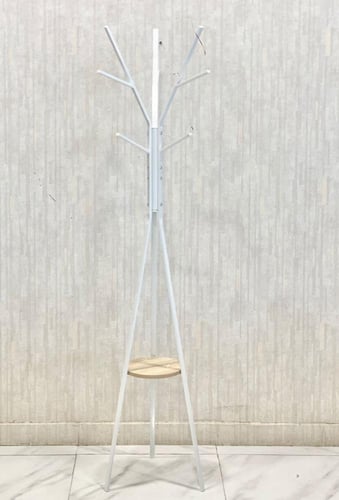 علاقة ملابس مودرن عدة الوان