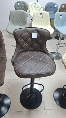 طقم 2او4 كراسي بار جلد عدة الوان