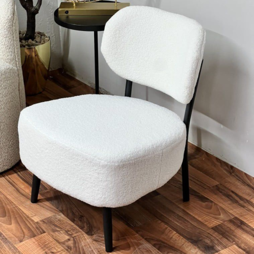 كرسي بوكليه أبيض