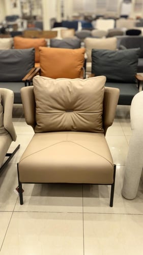 كرسي جلد جودة عالية لون كوفي