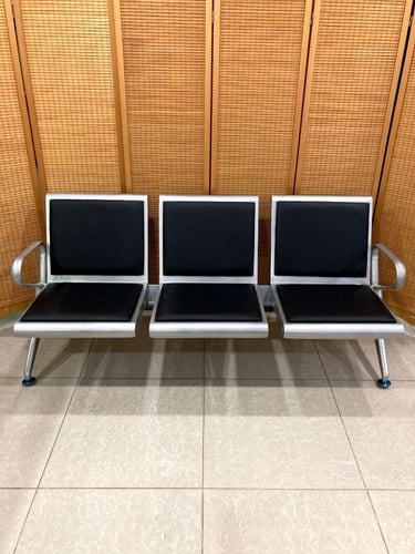 كرسي انتظار 2و3 أشخاص عدة ألوان