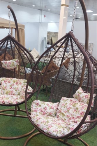 مرجيحة عش كبير جداً