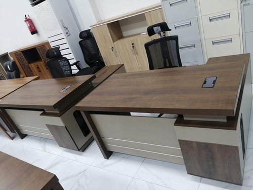 مكتب 140و160 سم لون خشبي