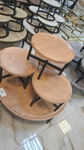 طقم طاولات ارضي عدة الوان