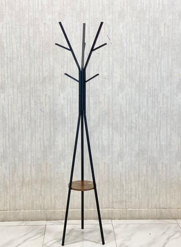 علاقة ملابس مودرن عدة الوان