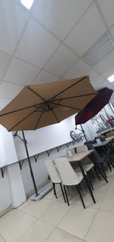 مظلات خارجية عدة الوان