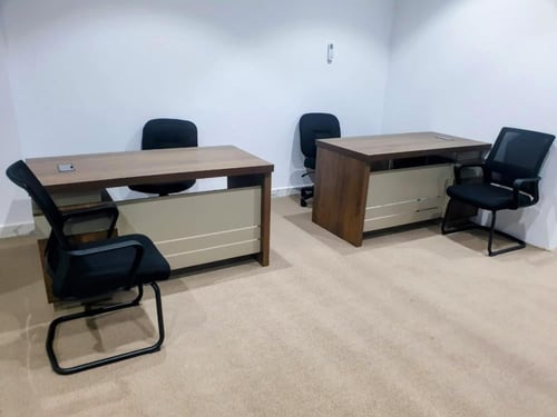 مكتب 140و160 سم لون خشبي