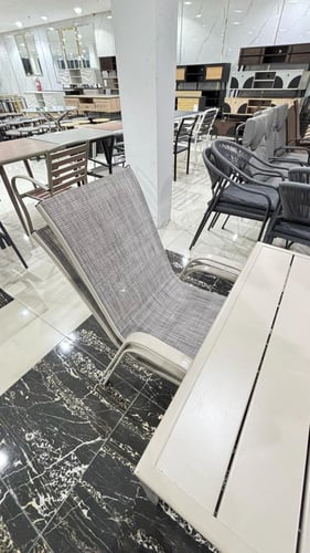 طقم مظلة مع 4 كراسي بيج