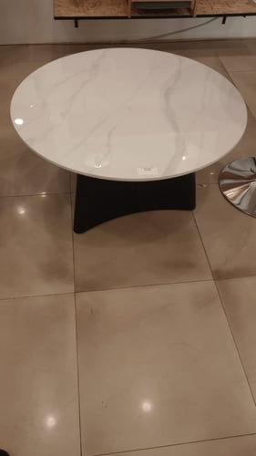 طاولة بورسلان حجم كبير