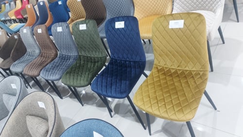 طقم 4 كرسي مخمل لون رمادي فاتح