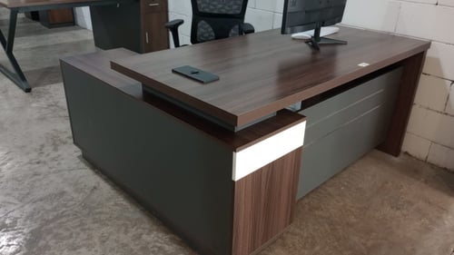 طقم مكتب مع أدراج خشبي غامق مقاس 160 سم