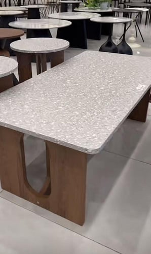 طقم طاولة وسط مودرن لون خشبي