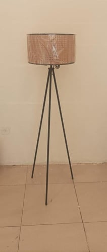 إنارة راتان أسود