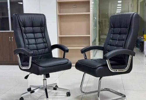 كرسي مكتب ثابت عدة ألوان