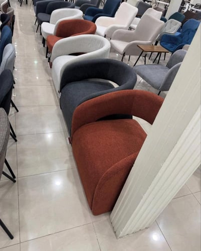 كرسي قماش مودرن عدة ألوان