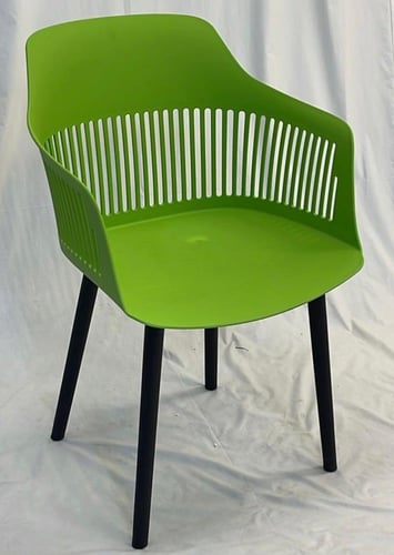 كرسي عدة ألوان