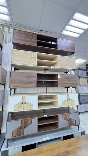 طاولات بلازما 140و160و180 سم عدة ألوان